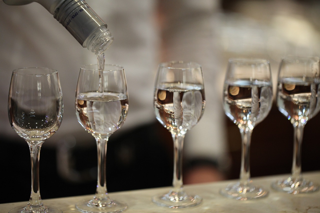 酒精最新價格動態(tài)分析與趨勢預測