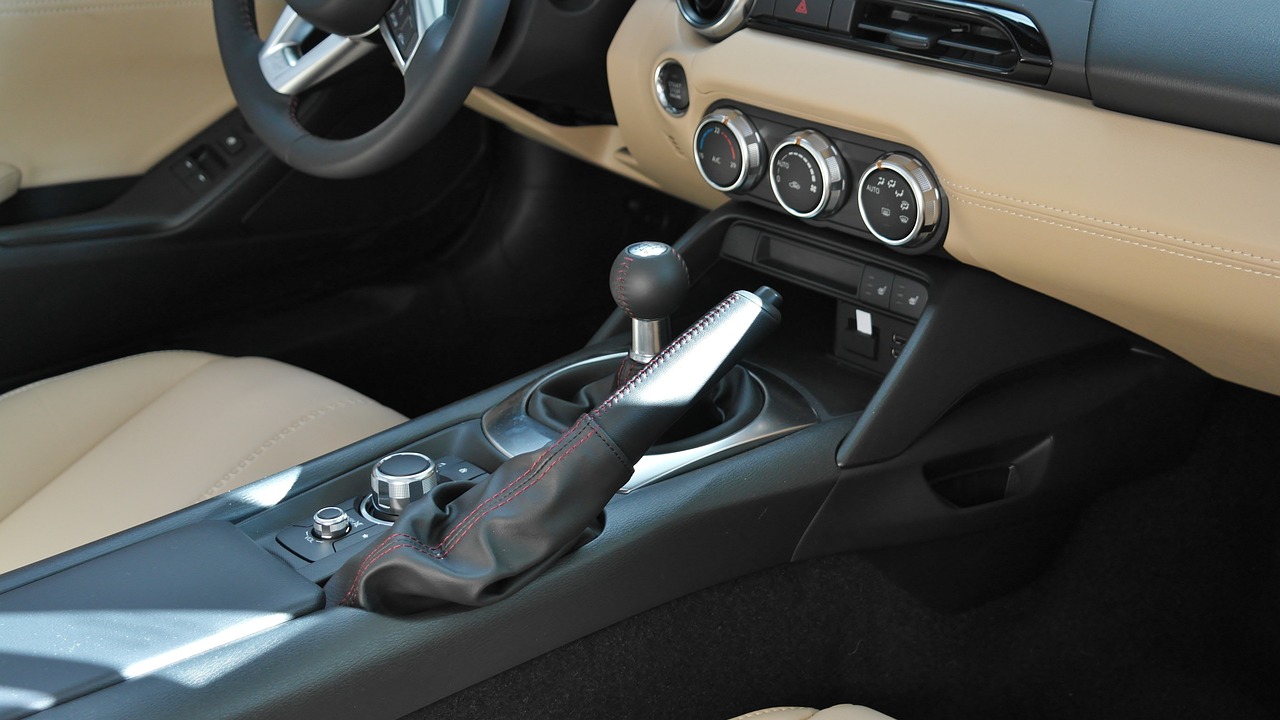 最新雨燕車型報(bào)價大全,全面了解雨燕車型及價格信息