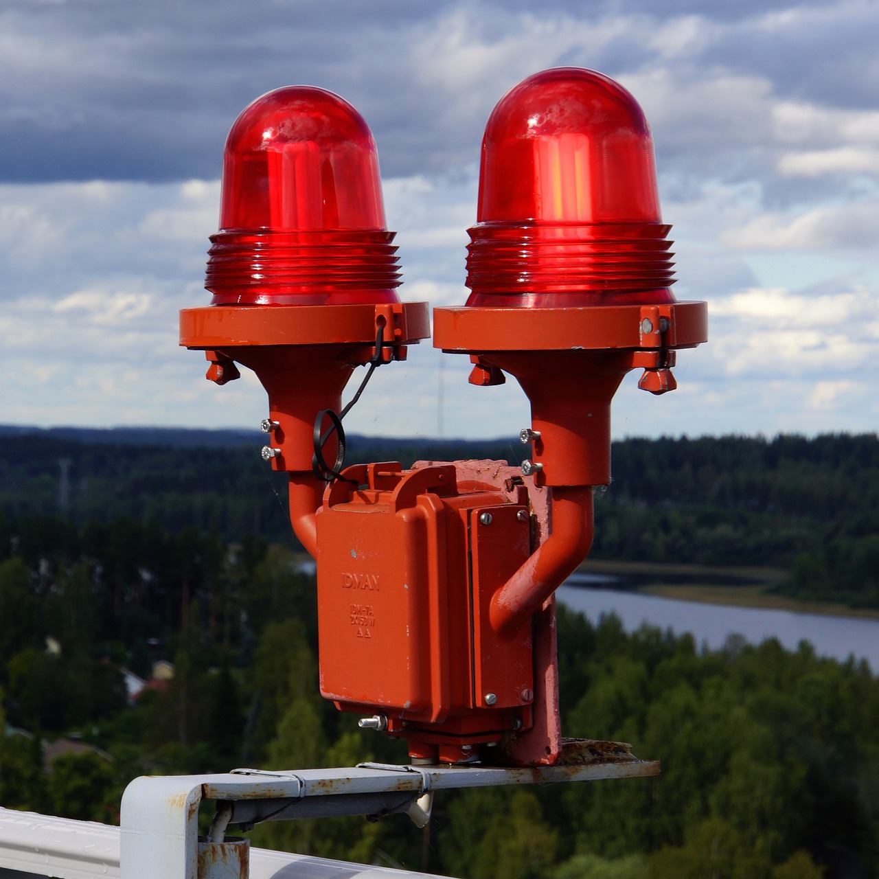 掛Q軟件最新動態與技術探討，涉及違法犯罪的警示