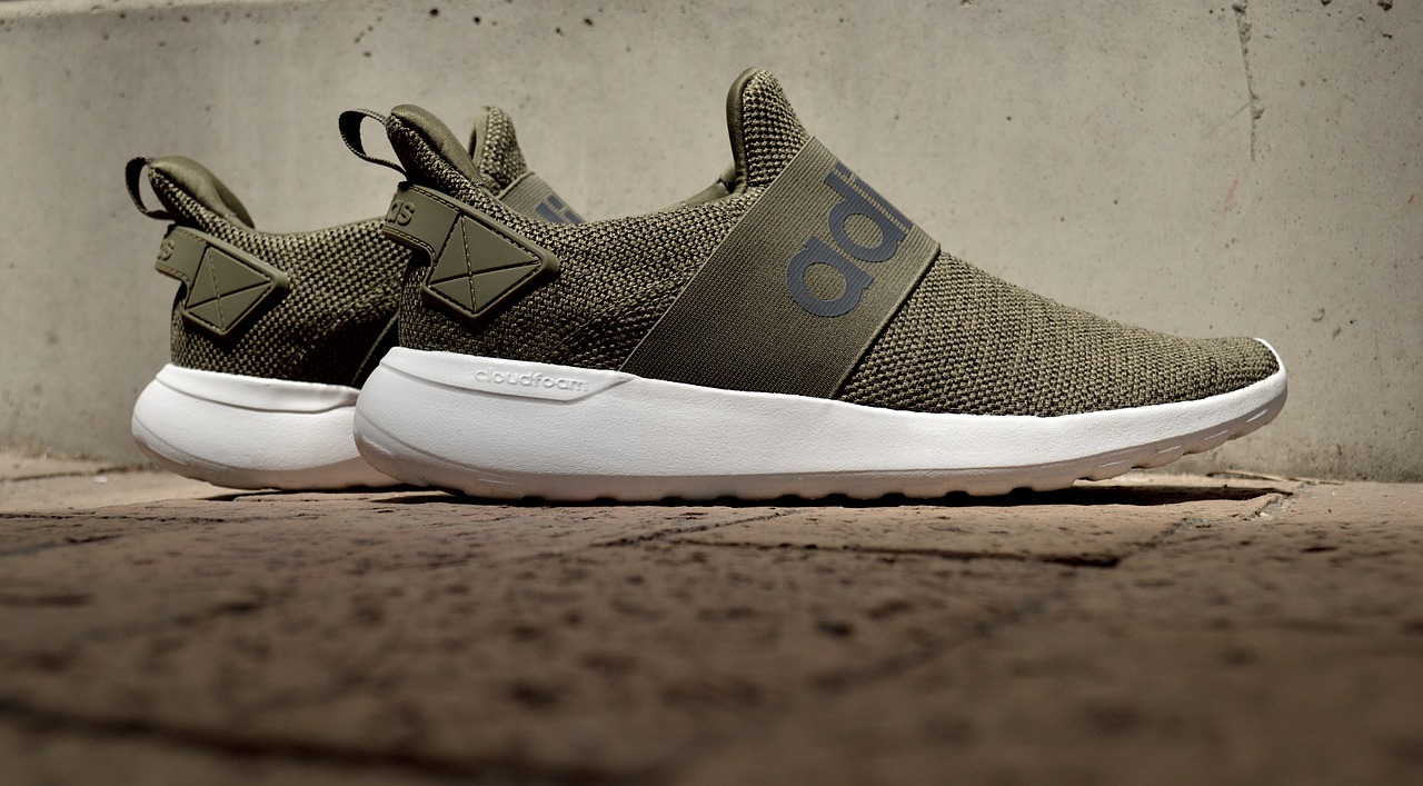 李寧最新陳列,時(shí)尚與運(yùn)動(dòng)的完美融合