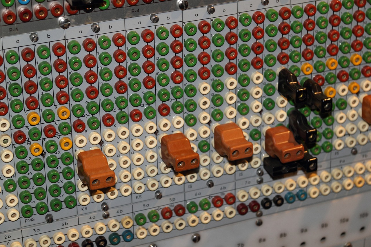 鋁型材最新價格動態與市場趨勢深度解析