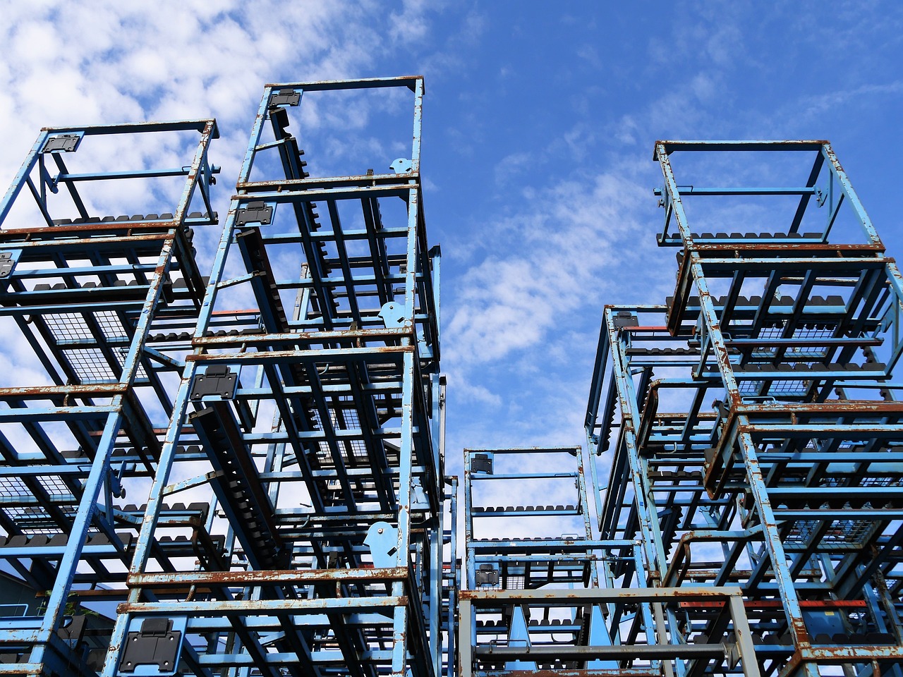 南京港股票最新動態全面解析