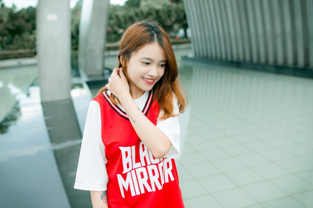 一生有你,最新街拍展現時尚魅力的瞬間風采