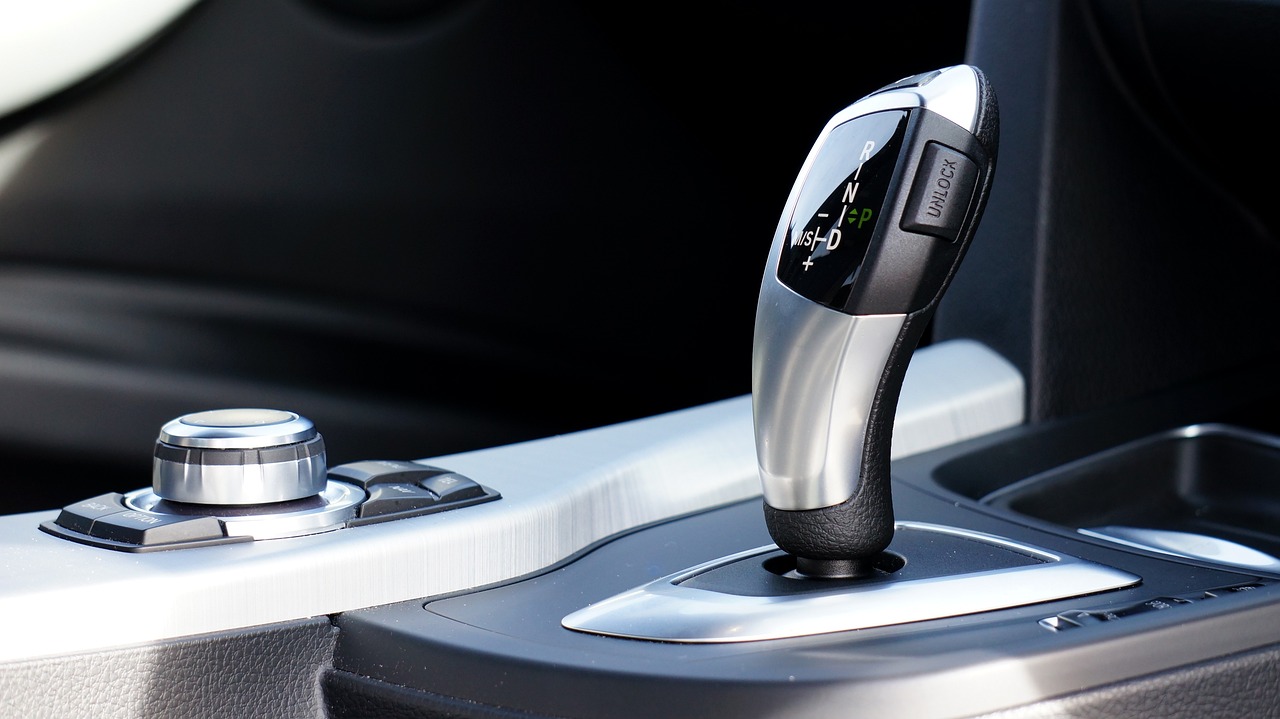 科技與速度的完美結合，最新性能手機大盤點