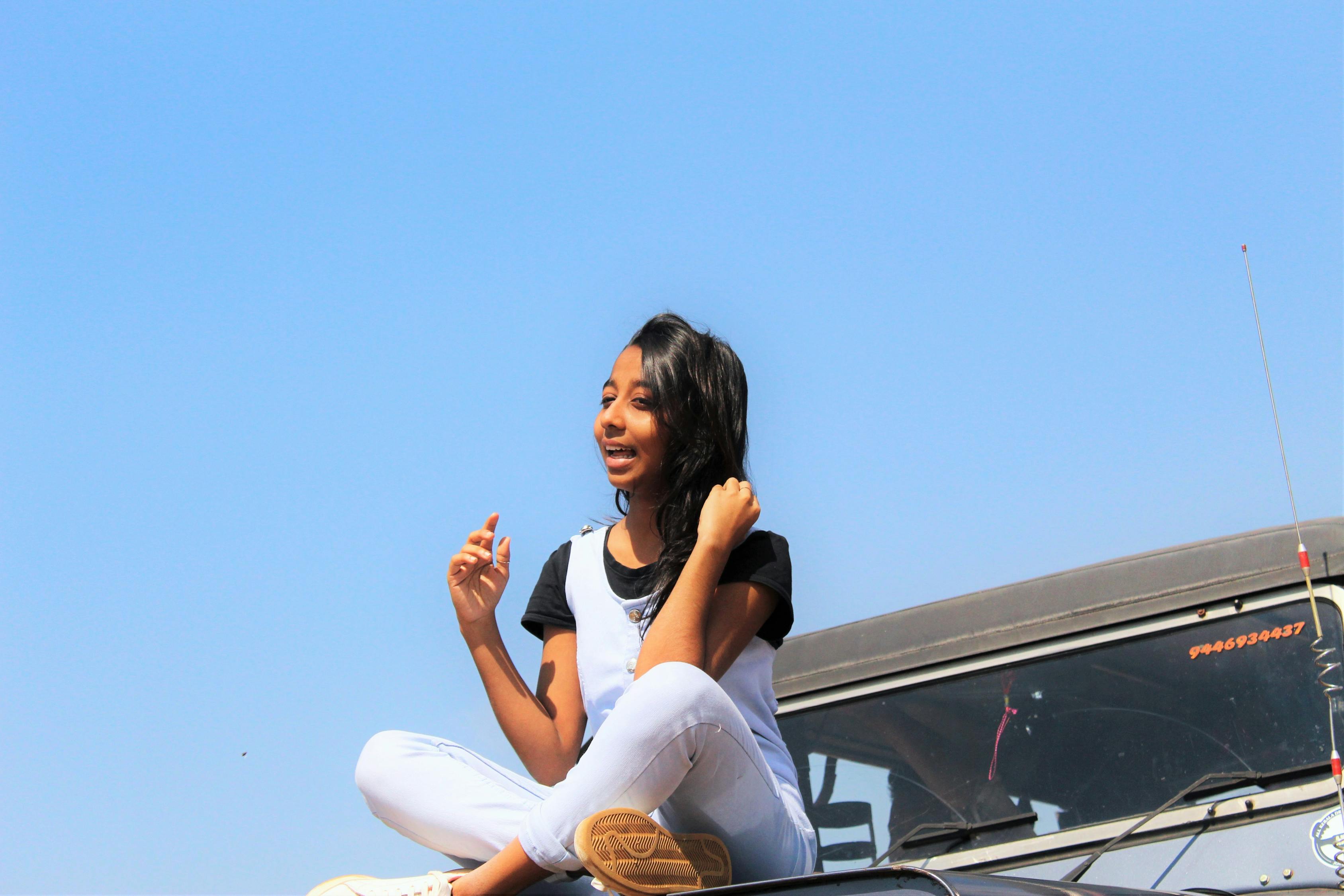 最新少女戀愛漫畫,青春甜蜜與苦澀的探險之旅